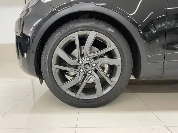 Land Rover Discovery 3.0 TD6 HSE 4WD