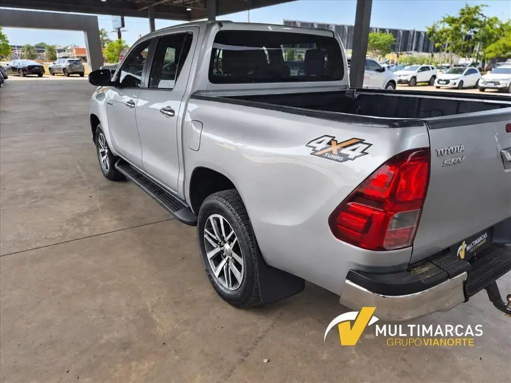 galeria HILUX