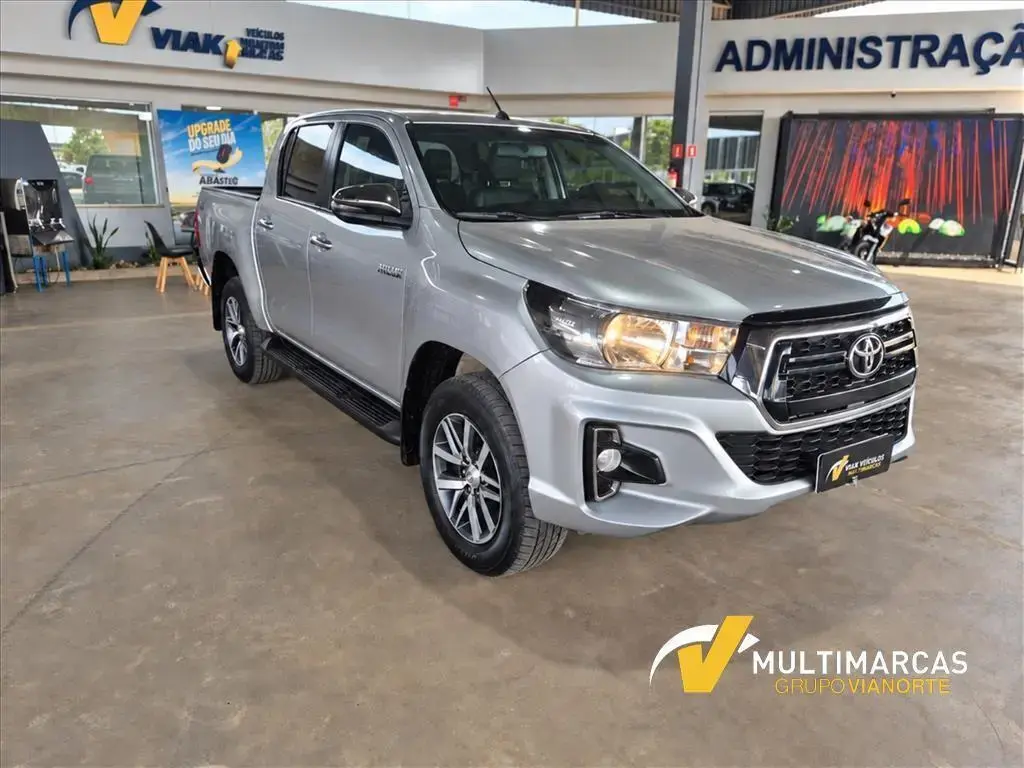 galeria HILUX