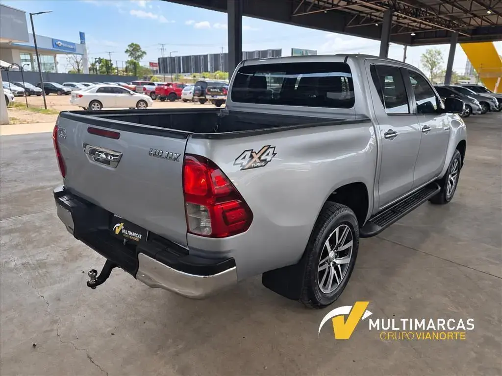 galeria HILUX