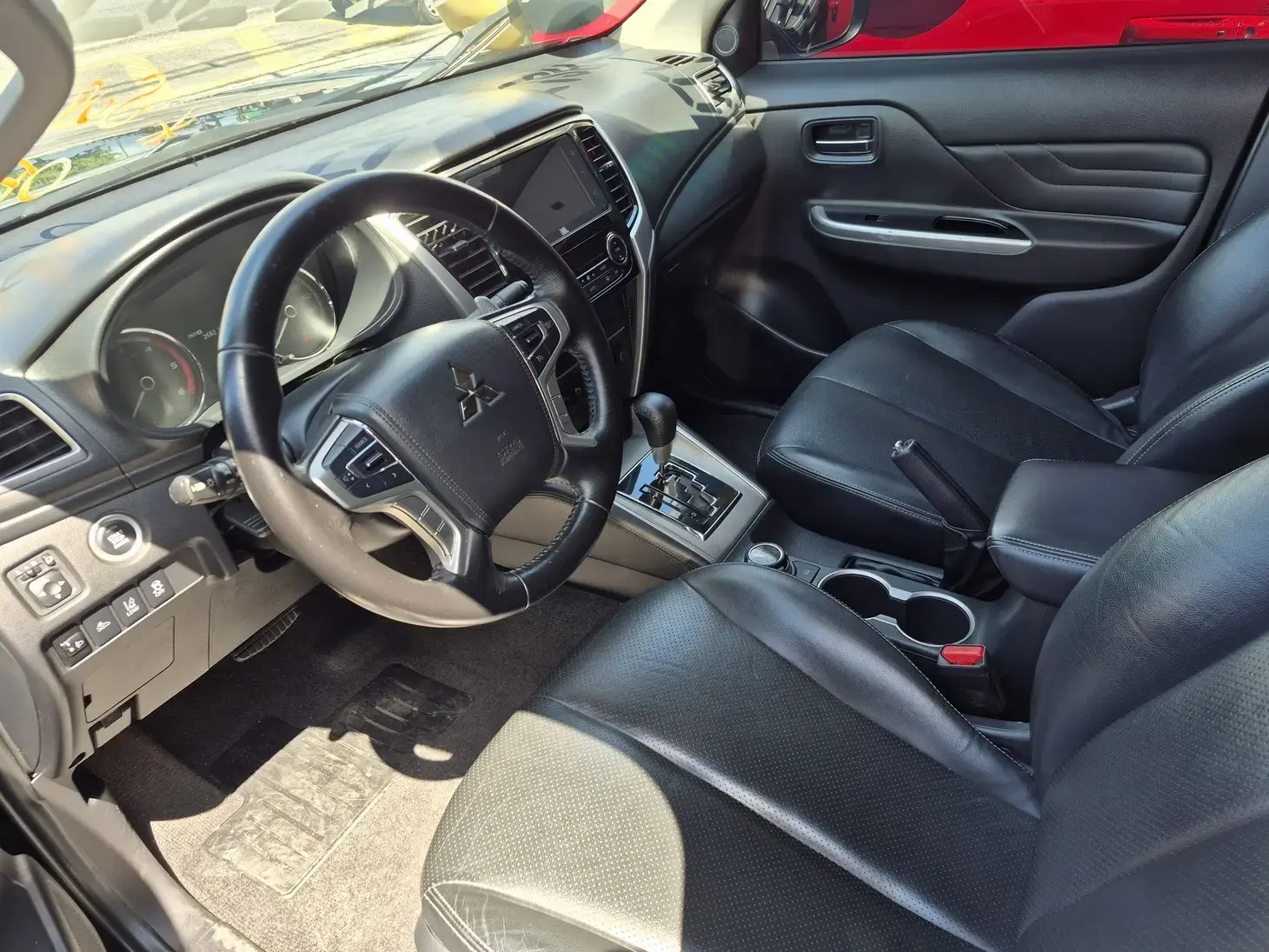 galeria L200 TRITON