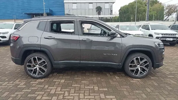 Jeep COMPASS 1.3 T270 TURBO FLEX LIMITED AT6