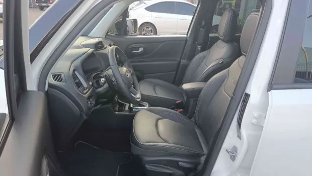 Jeep RENEGADE 1.3 T270 TURBO FLEX SAHARA AT6