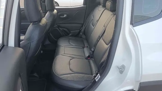 Jeep RENEGADE 1.3 T270 TURBO FLEX SAHARA AT6