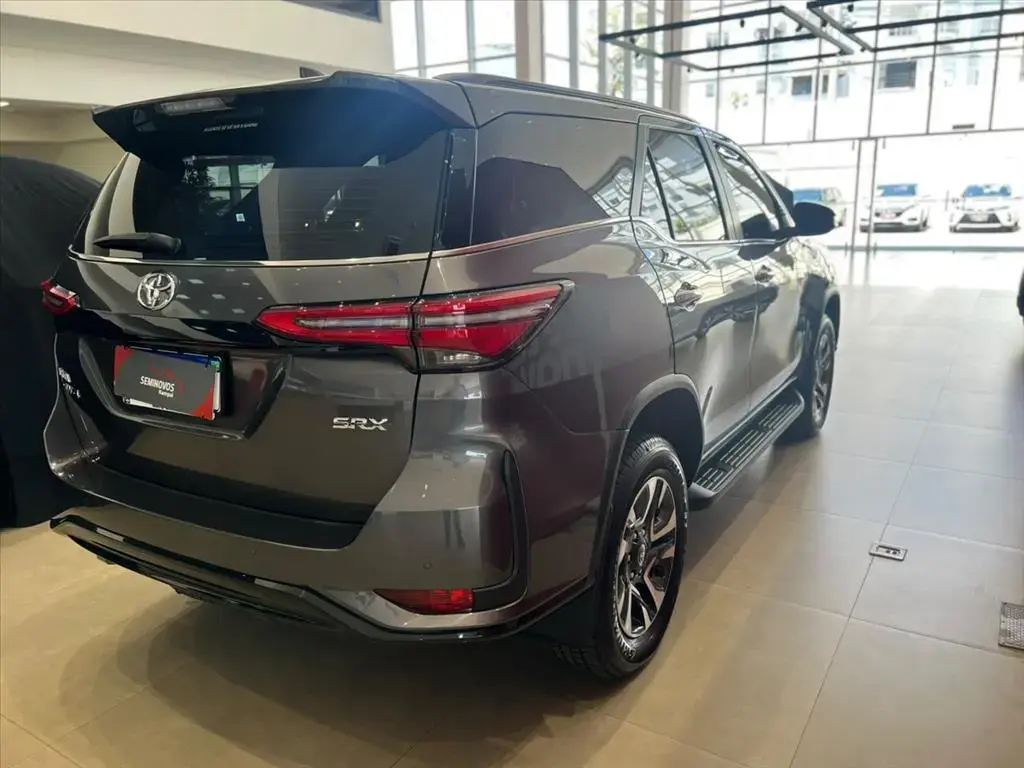 galeria HILUX SW4