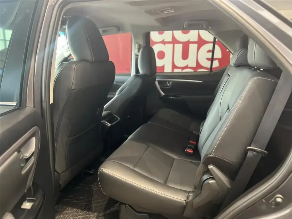 galeria HILUX SW4