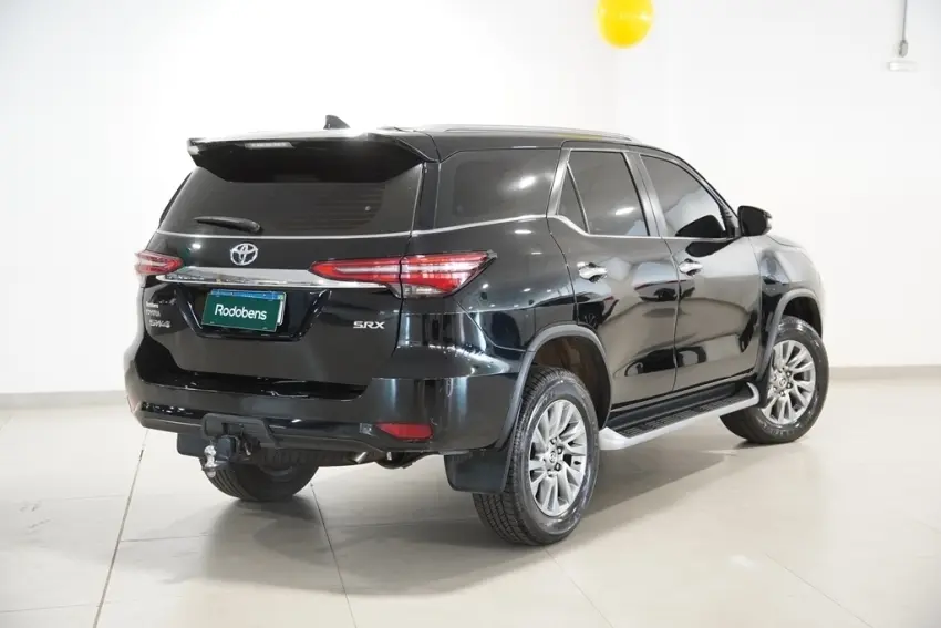 galeria HILUX SW4