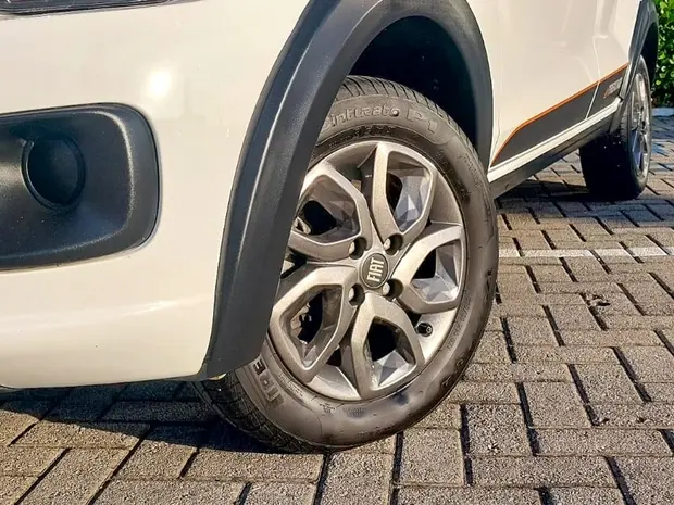 Fiat MOBI 1.0 EVO FLEX TREKKING MANUAL