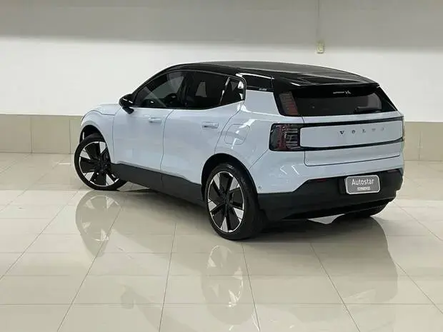 Volvo EX30 Ultra