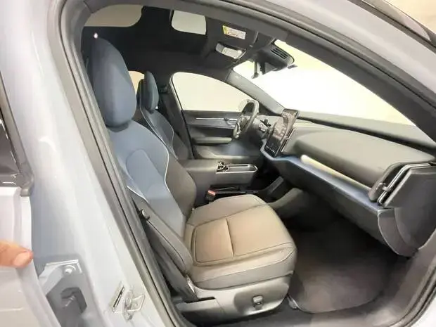 Volvo EX30 Ultra