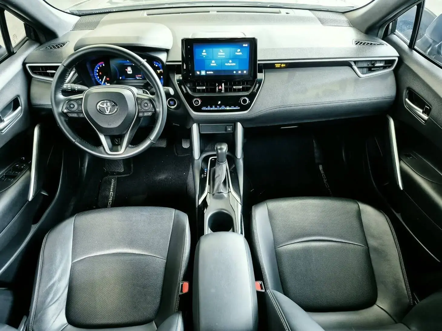 galeria COROLLA CROSS