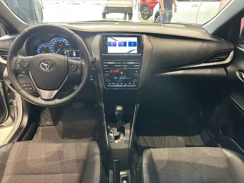 galeria YARIS