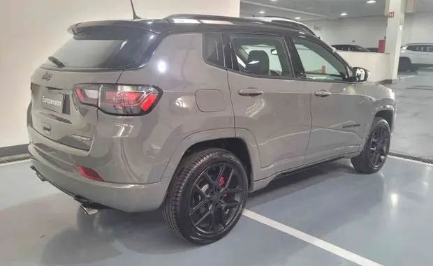 Jeep COMPASS 2.0 HURRICANE 4 TURBO GASOLINA BLACKHAWK AT9