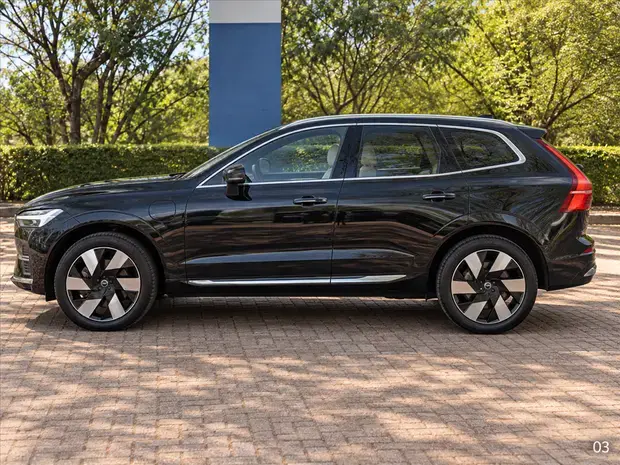 Volvo XC60 2.0 T8 RECHARGE ULTRA AWD GEARTRONIC