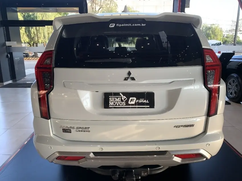 galeria PAJERO SPORT