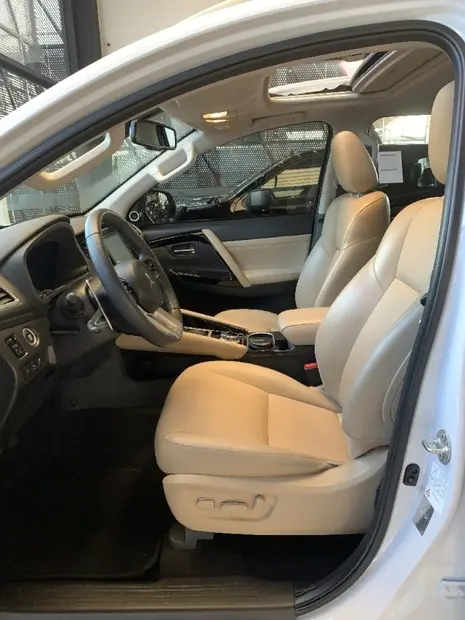 Mitsubishi PAJERO SPORT 2.4 16V MIVEC TURBO DIESEL LEGEND AWD AUTOMÁTICO