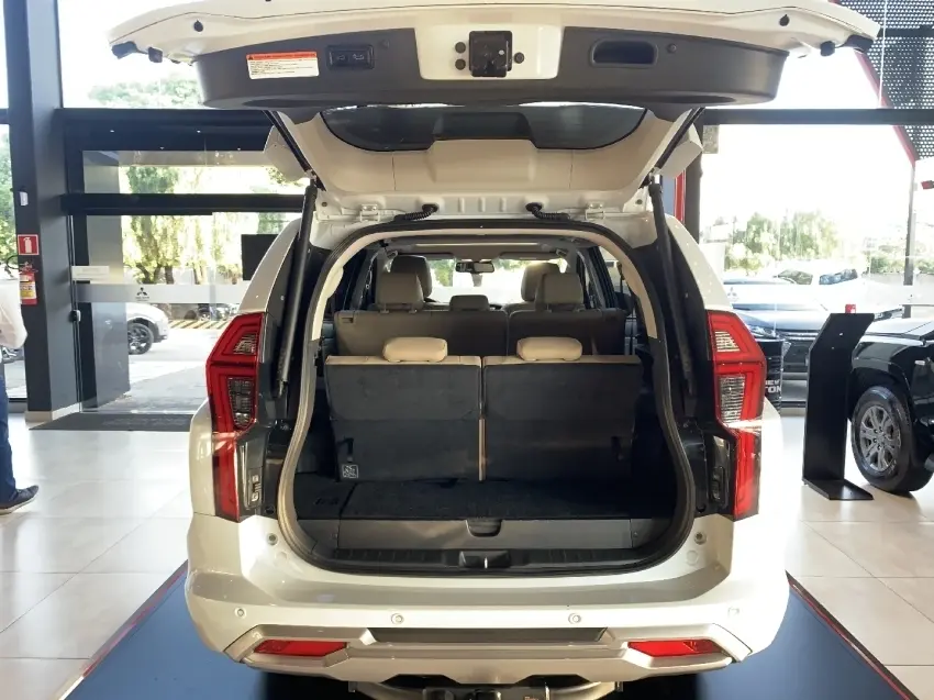 galeria PAJERO SPORT