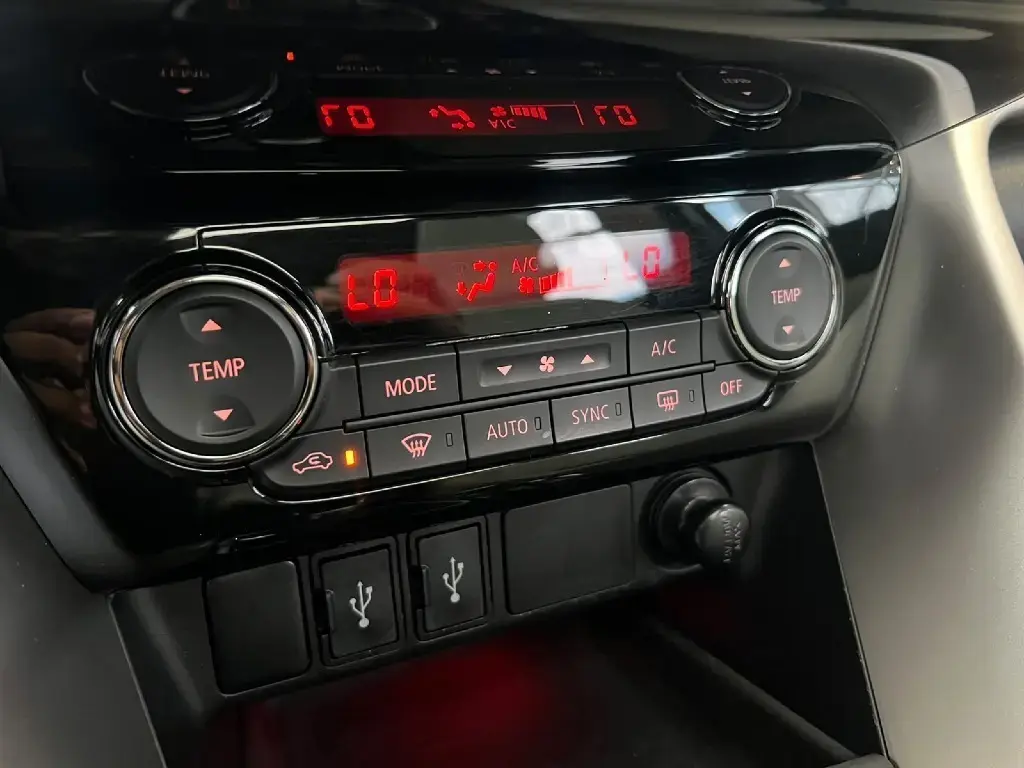 galeria ECLIPSE CROSS