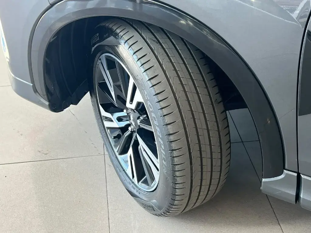 galeria ECLIPSE CROSS