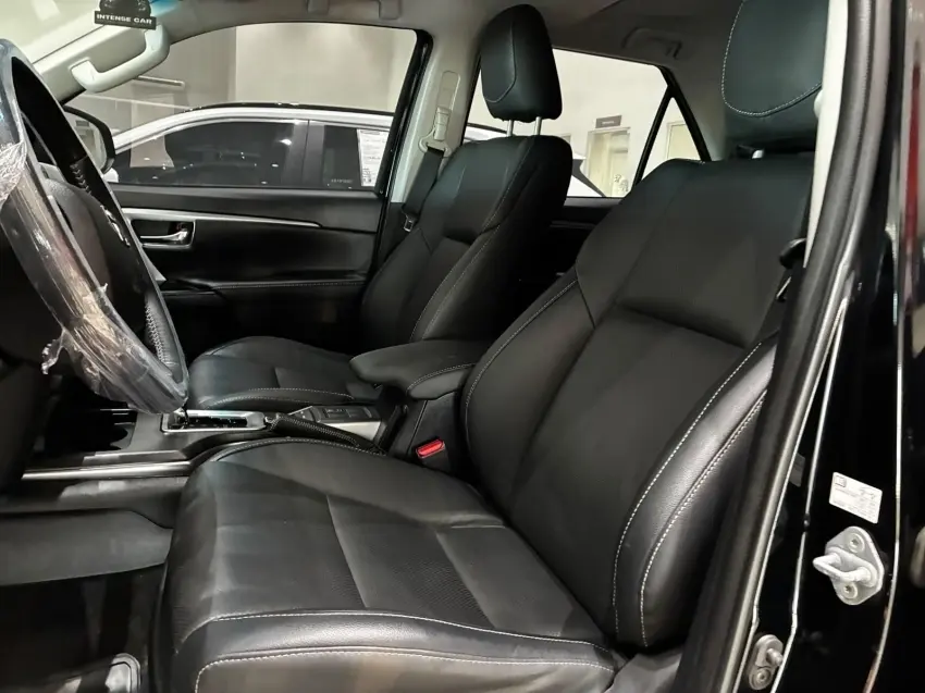 galeria HILUX SW4