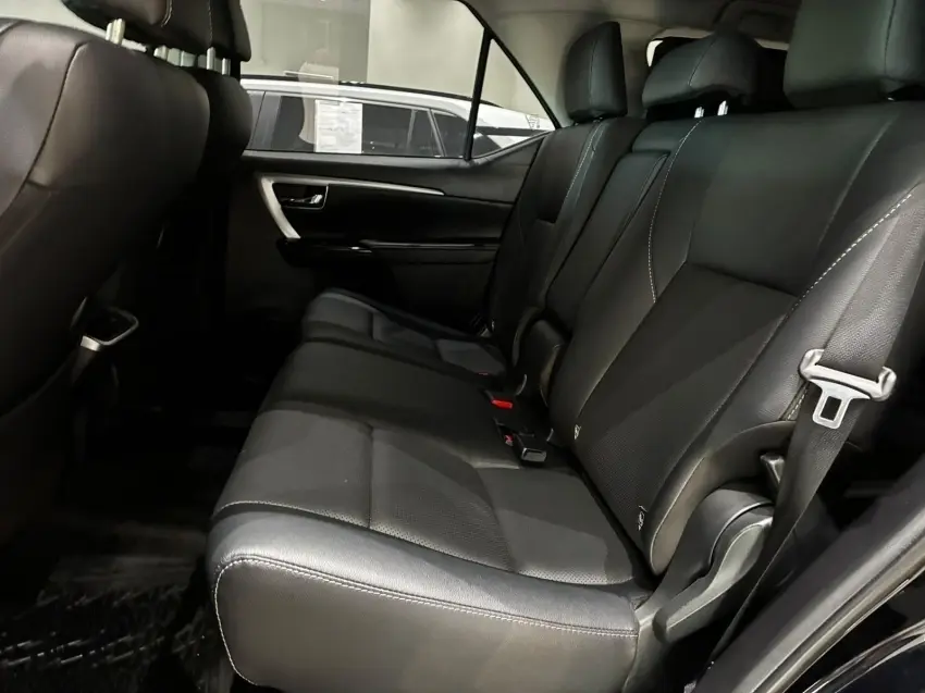 galeria HILUX SW4