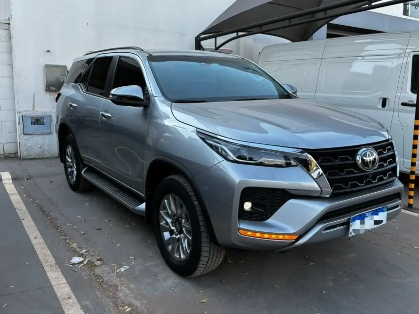 galeria HILUX SW4