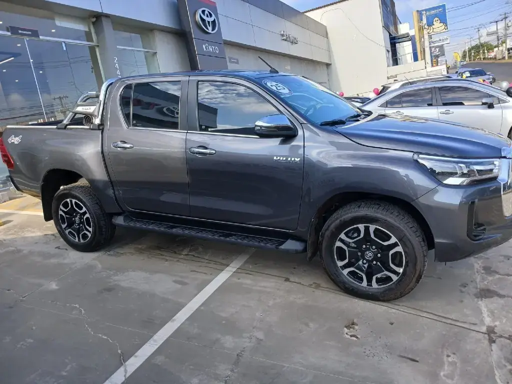 galeria HILUX