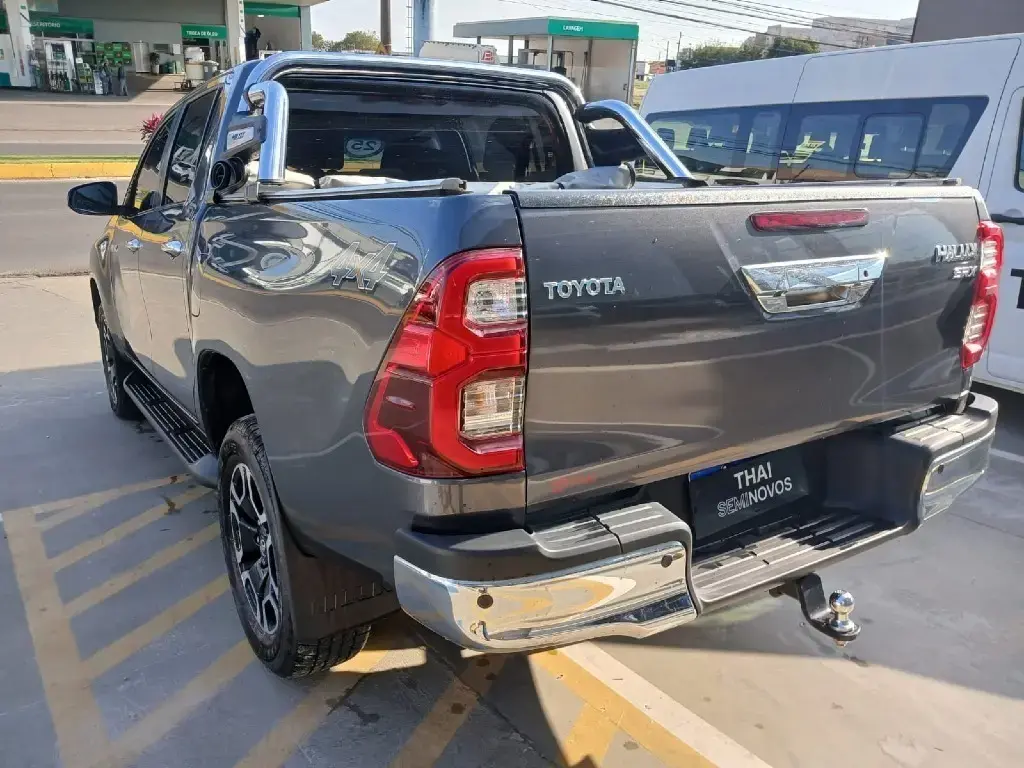 galeria HILUX