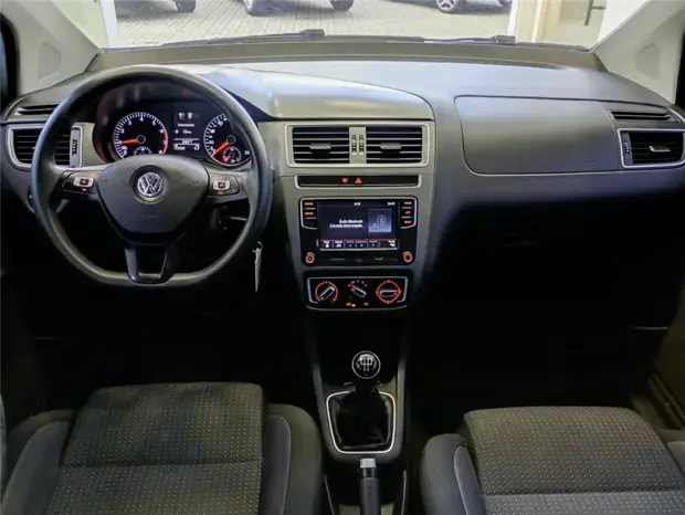 Volkswagen FOX 1.6 MSI TOTAL FLEX CONNECT 4P MANUAL