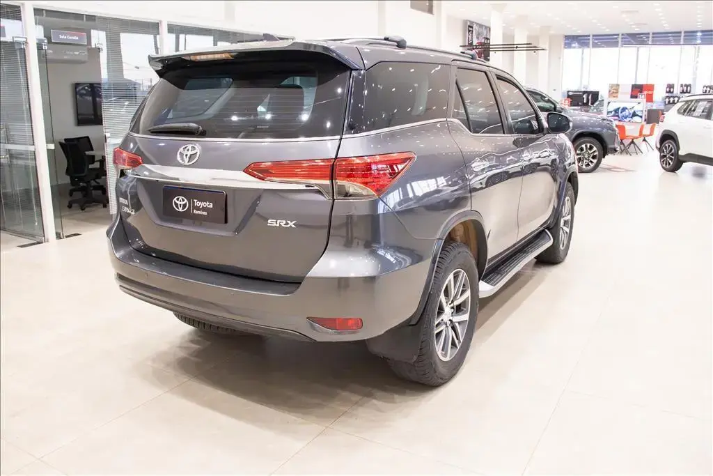 galeria HILUX SW4
