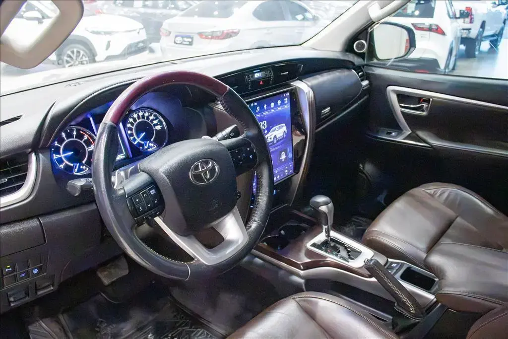 galeria HILUX SW4
