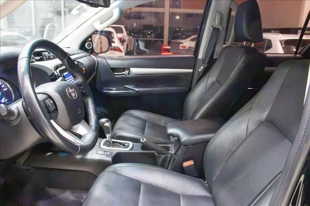 galeria HILUX