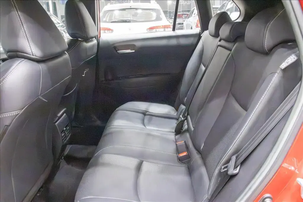 galeria COROLLA CROSS