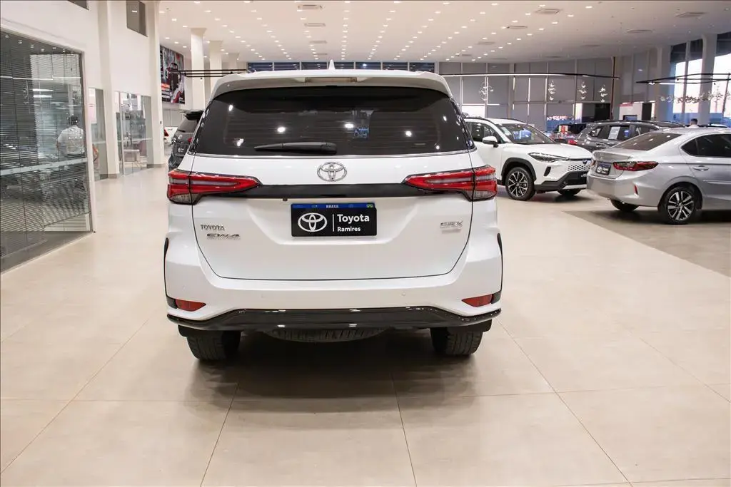 galeria HILUX SW4