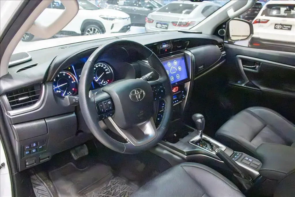 galeria HILUX SW4