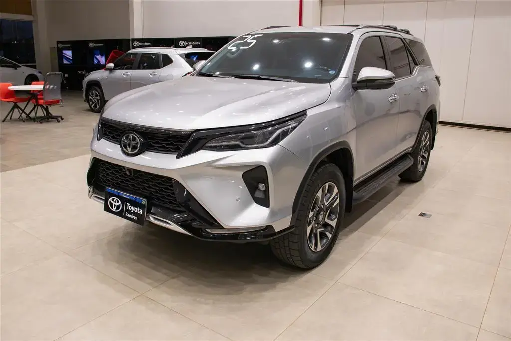 galeria HILUX SW4