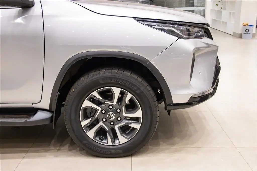 galeria HILUX SW4