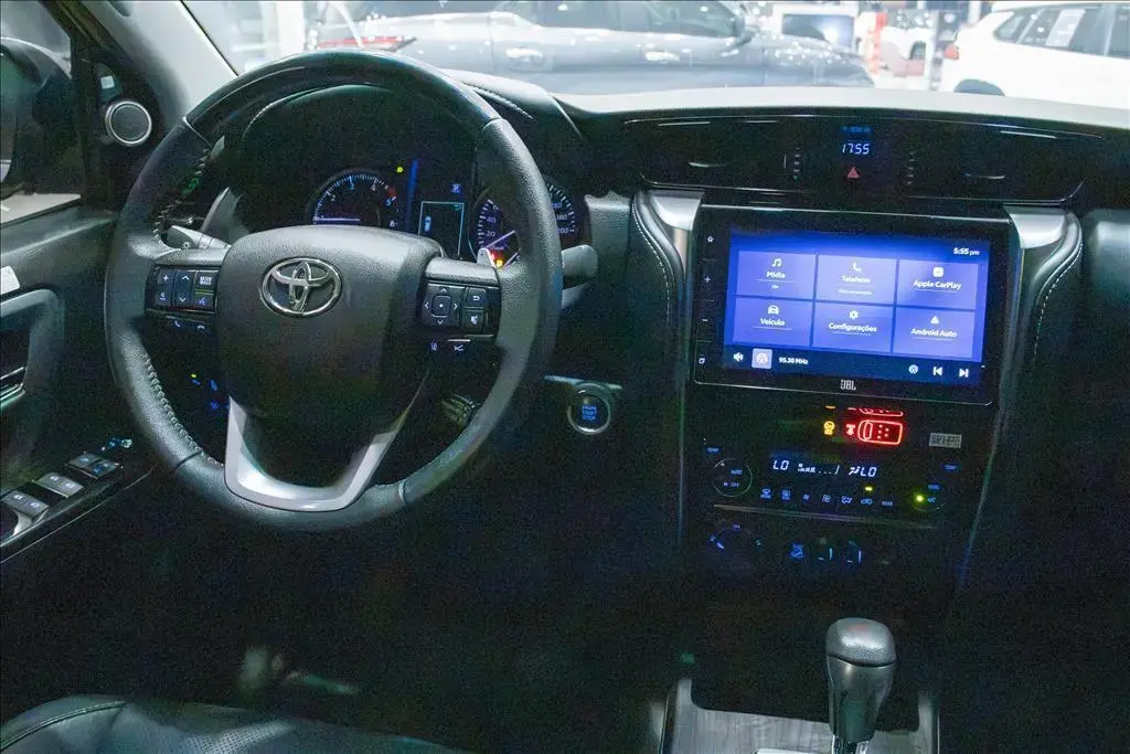 galeria HILUX SW4