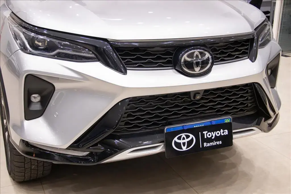 galeria HILUX SW4