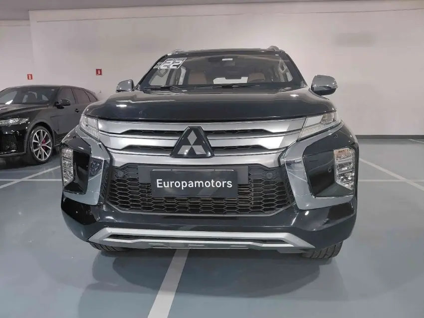 galeria PAJERO SPORT