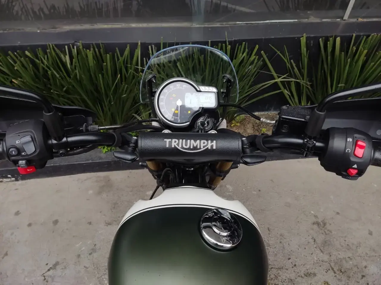 galeria Scrambler 400 X