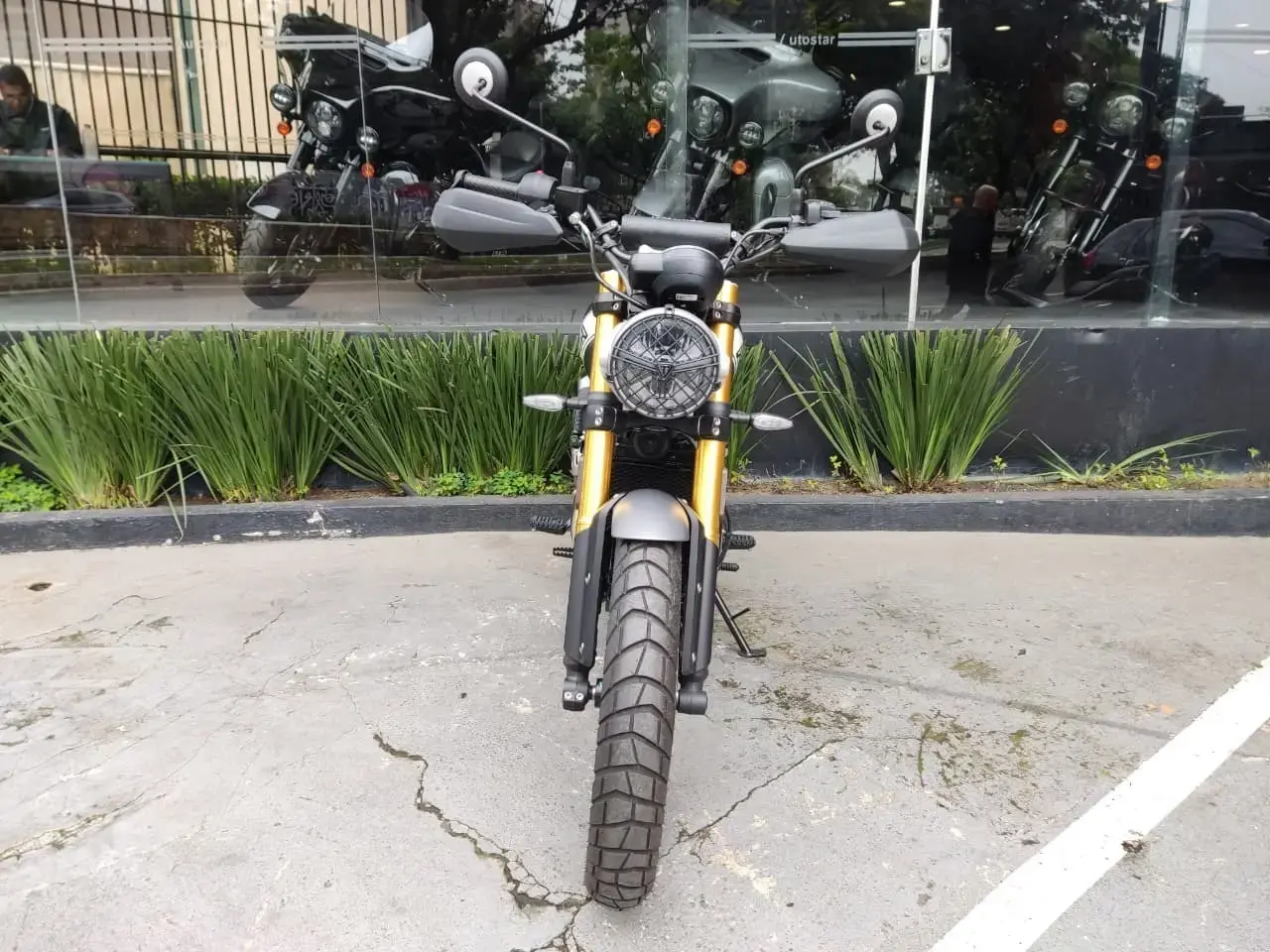 galeria Scrambler 400 X
