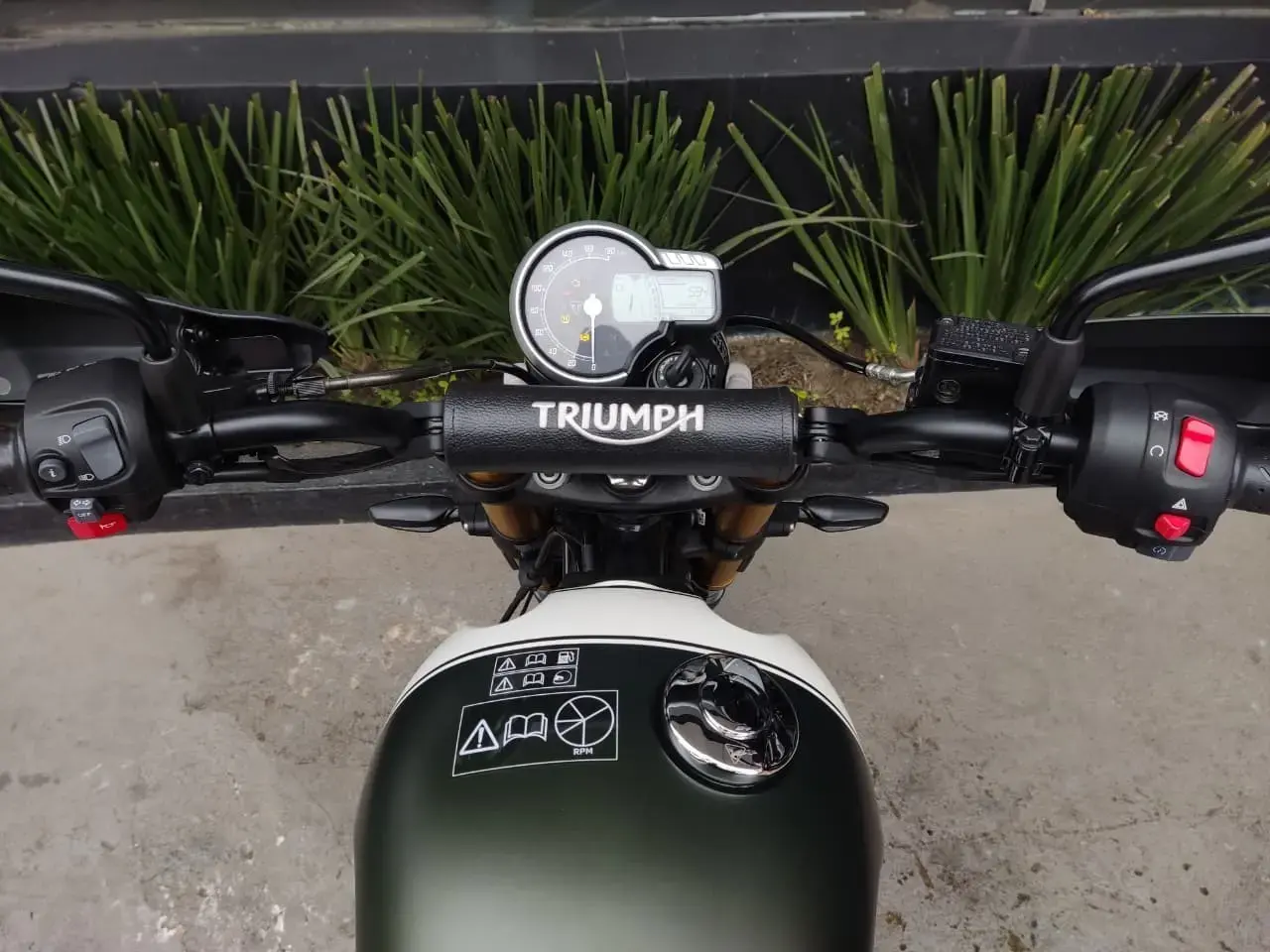 galeria Scrambler 400 X