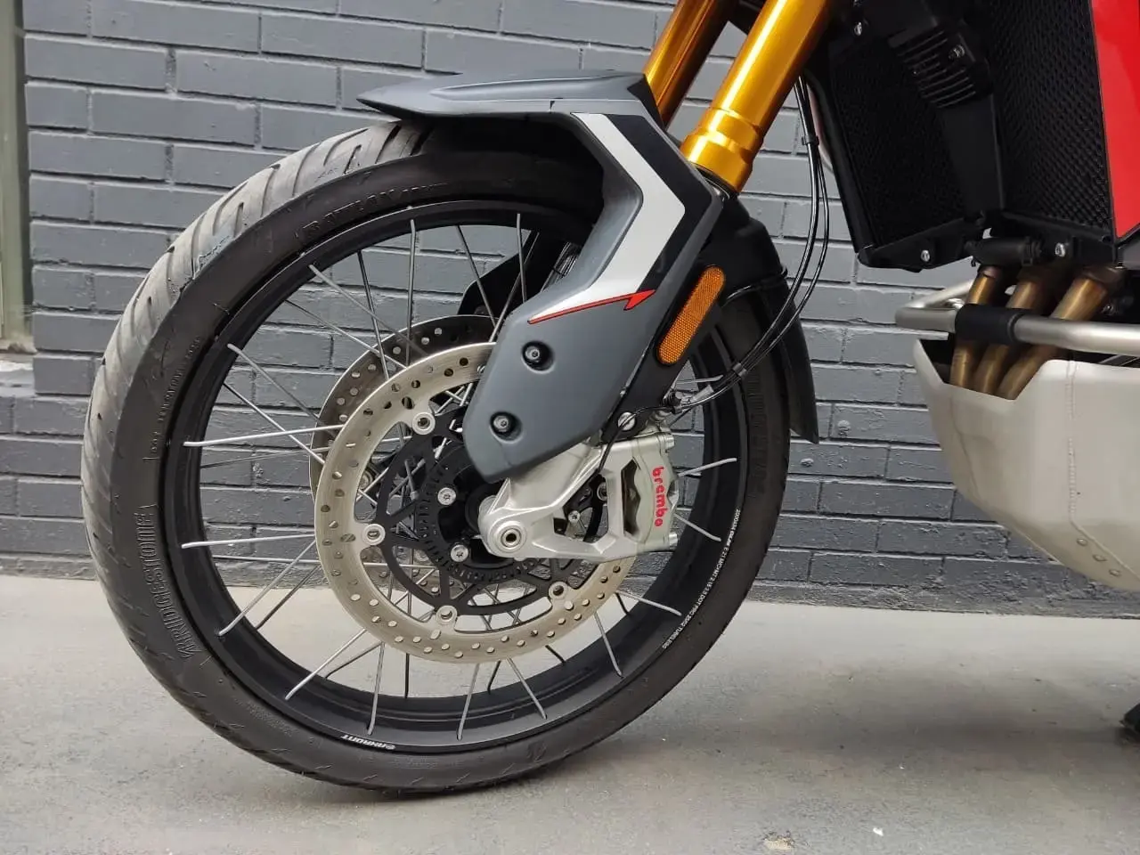 galeria Tiger 900