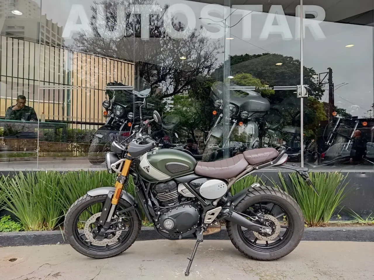 galeria Scrambler 400 X