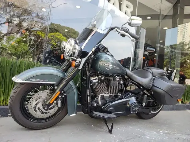 Harley Davidson Heritage Classic FLHC/FLHCS