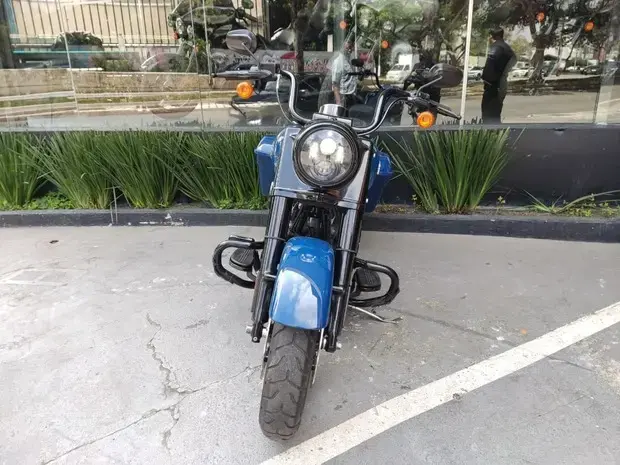 Harley Davidson Road King Special FLHRXS ROAD KING SPECIAL FLHRXS