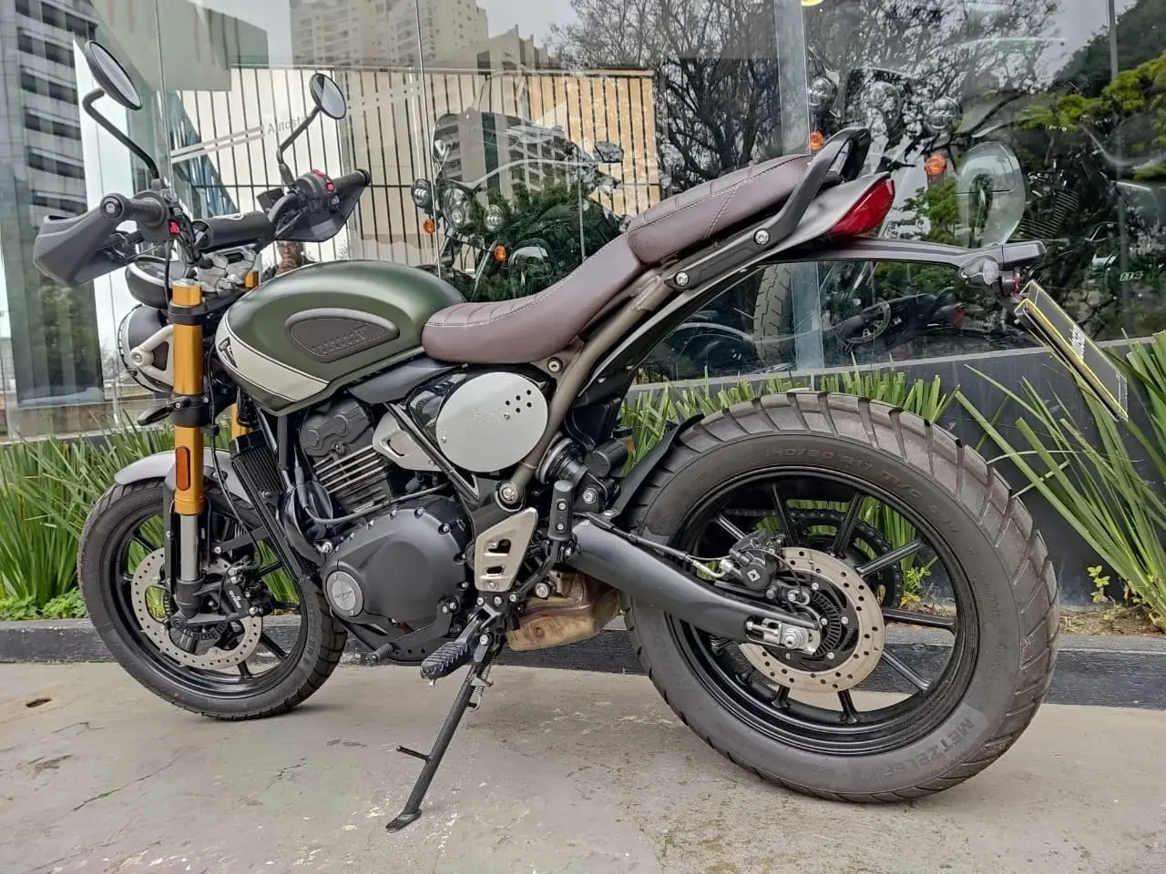 galeria Scrambler 400 X