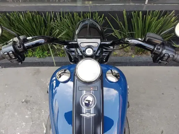 Harley Davidson Road King Special FLHRXS ROAD KING SPECIAL FLHRXS