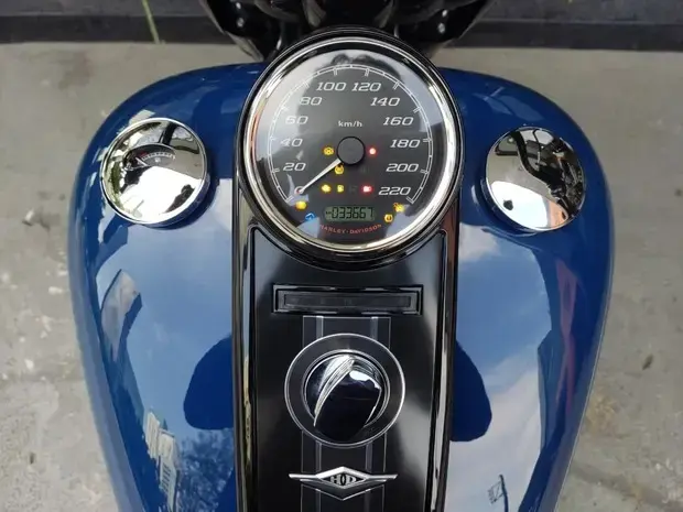 Harley Davidson Road King Special FLHRXS ROAD KING SPECIAL FLHRXS